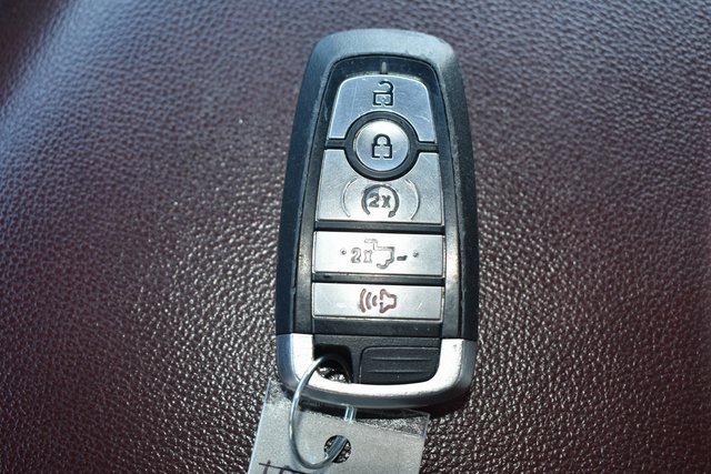 Used 2022 Ford F150 Lariat w/ Equipment Group 502A High image 39