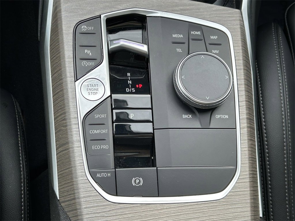 Used 2025 BMW 330i xDrive Sedan image 36