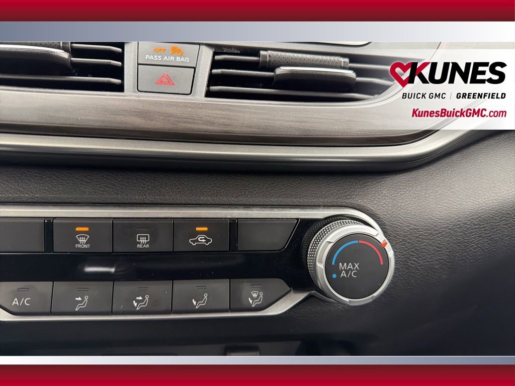 Used 2024 Nissan Altima 2.5 SV FWD image 26