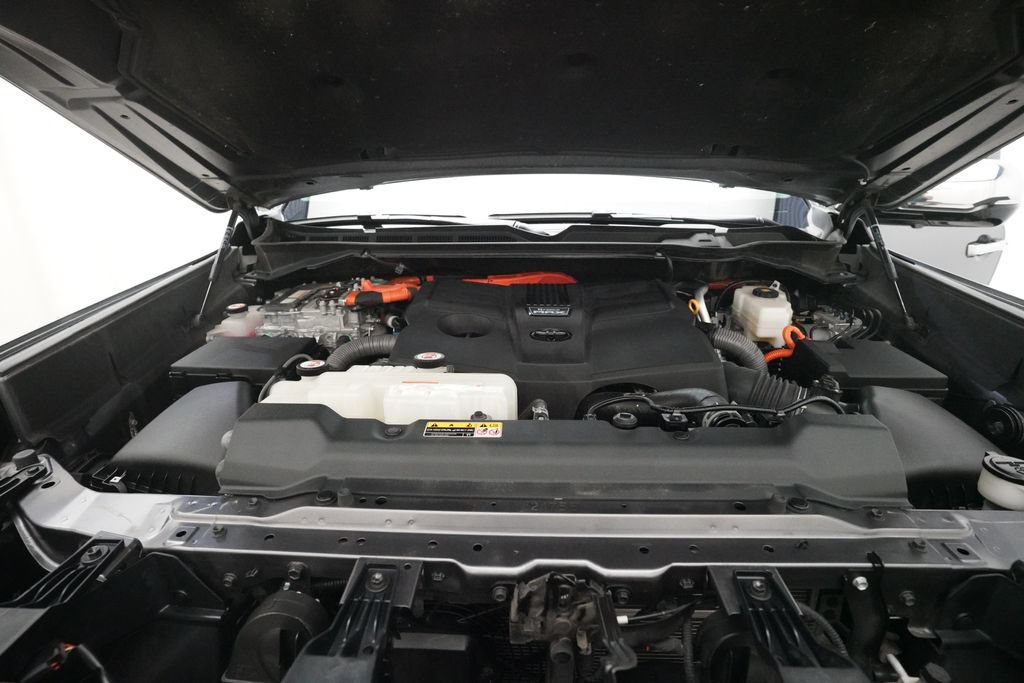 Used 2023 Toyota Sequoia Capstone AWD/4WD image 3