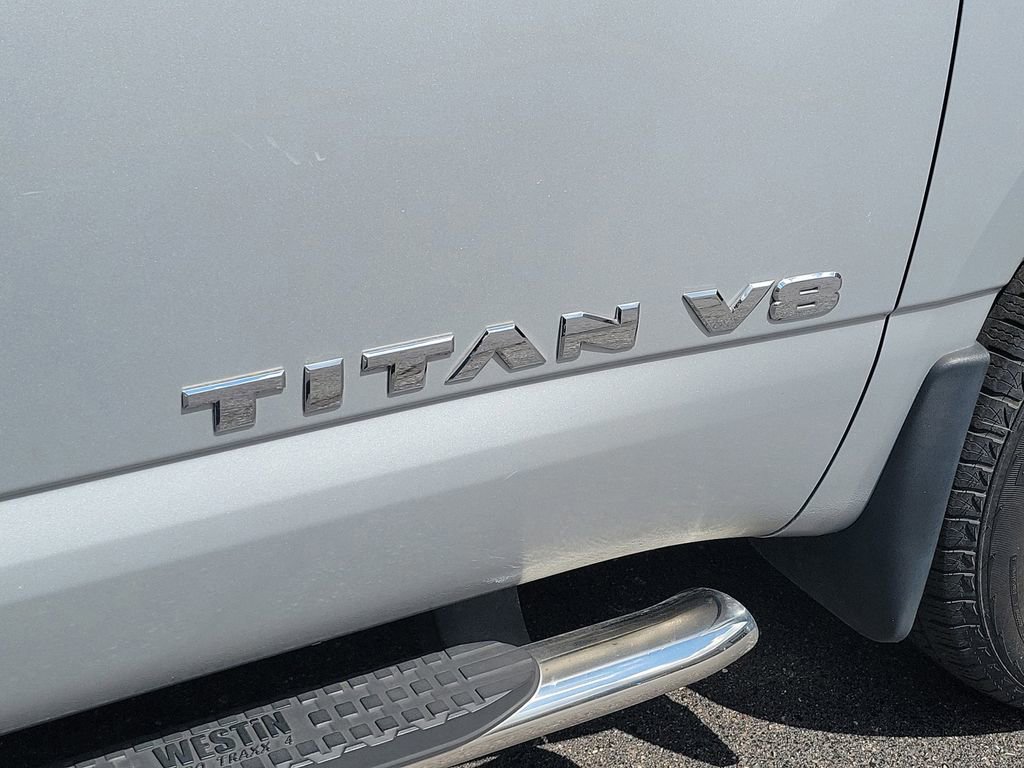 Used 2018 Nissan Titan SV w/ SV Convenience Package AWD/4WD image 9