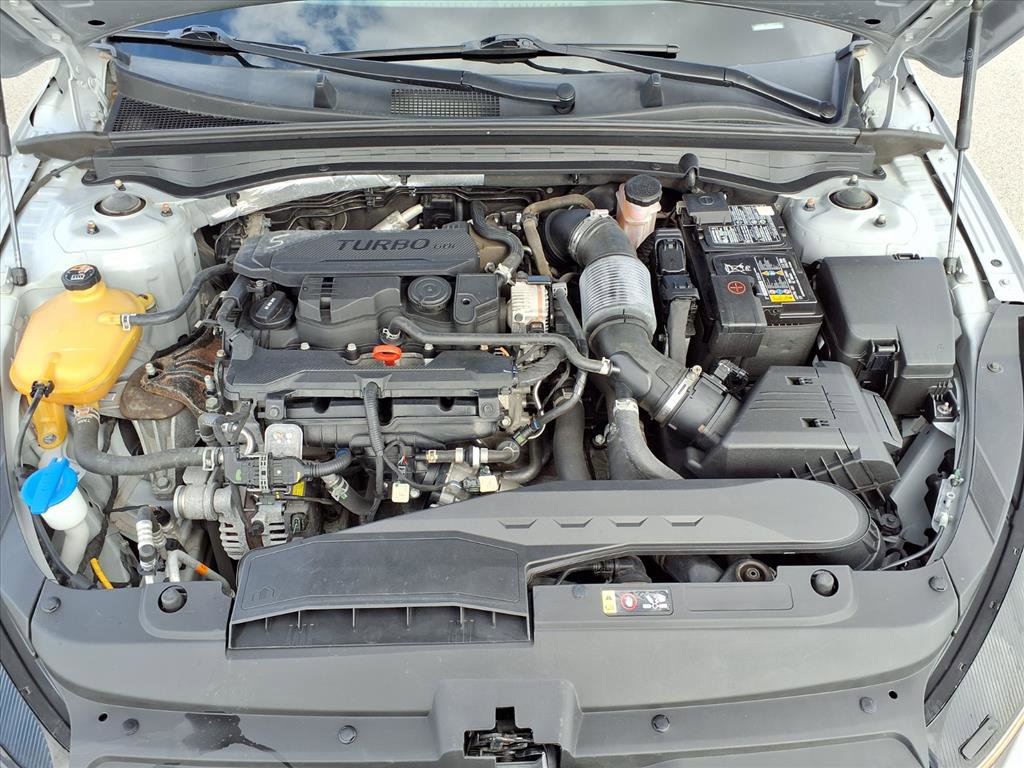 Used 2022 Kia K5 GT-Line image 33