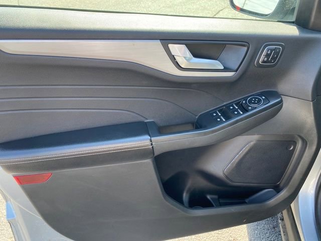 Used 2023 Ford Escape Platinum AWD/4WD image 17