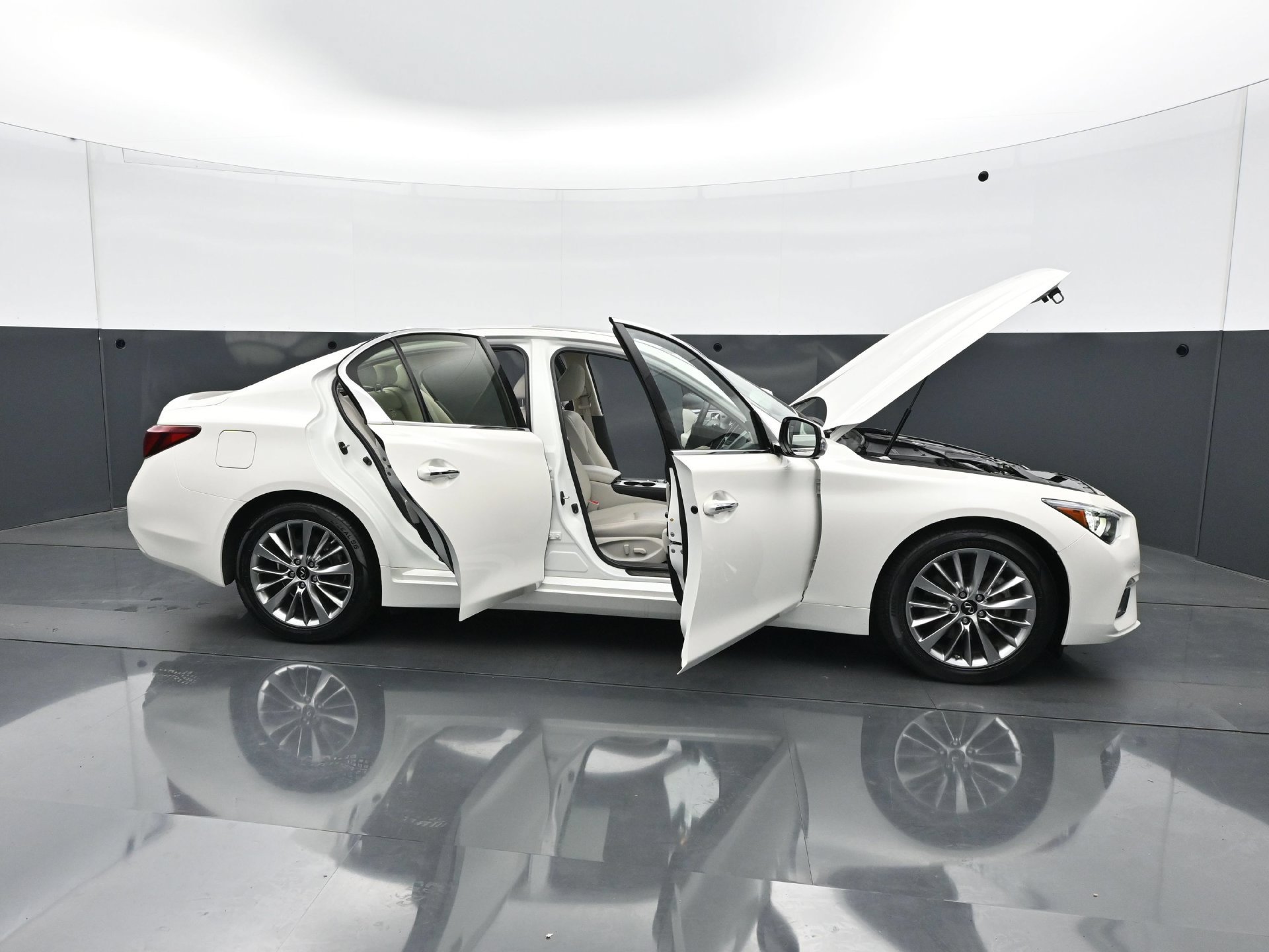 Used 2024 INFINITI Q50 Luxe AWD/4WD image 33