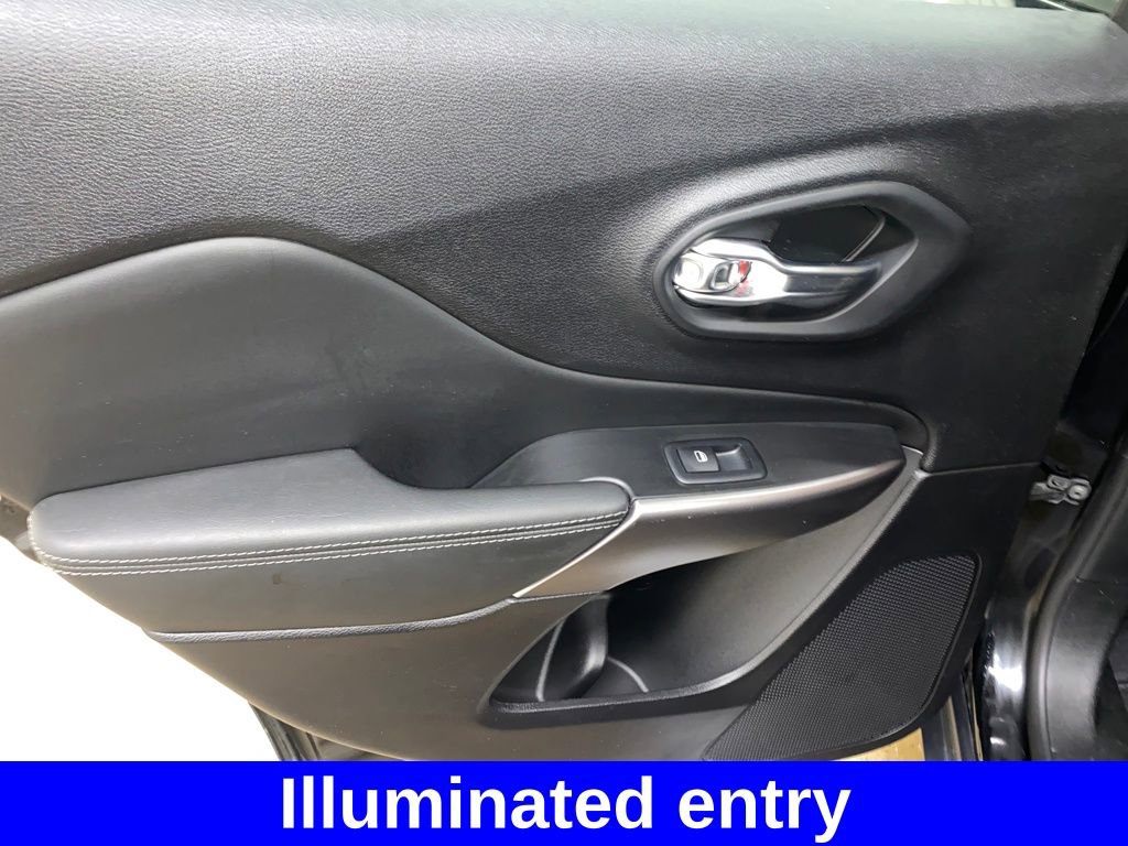 Used 2022 Jeep Cherokee Latitude Lux image 21