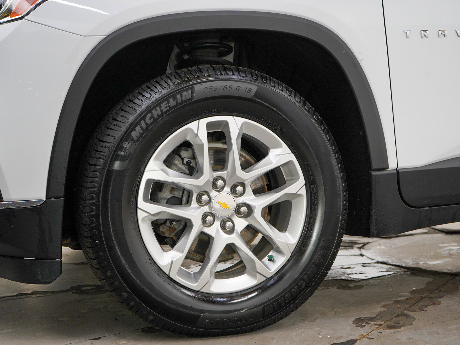 Used 2021 Chevrolet Traverse LT w/ LPO, Floor Liner Package AWD/4WD image 31