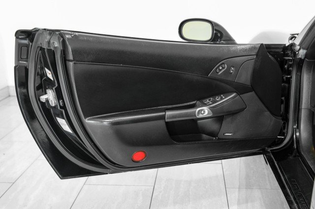 Used 2005 Chevrolet Corvette Convertible w/ Preferred Equipment Group RWD image 31