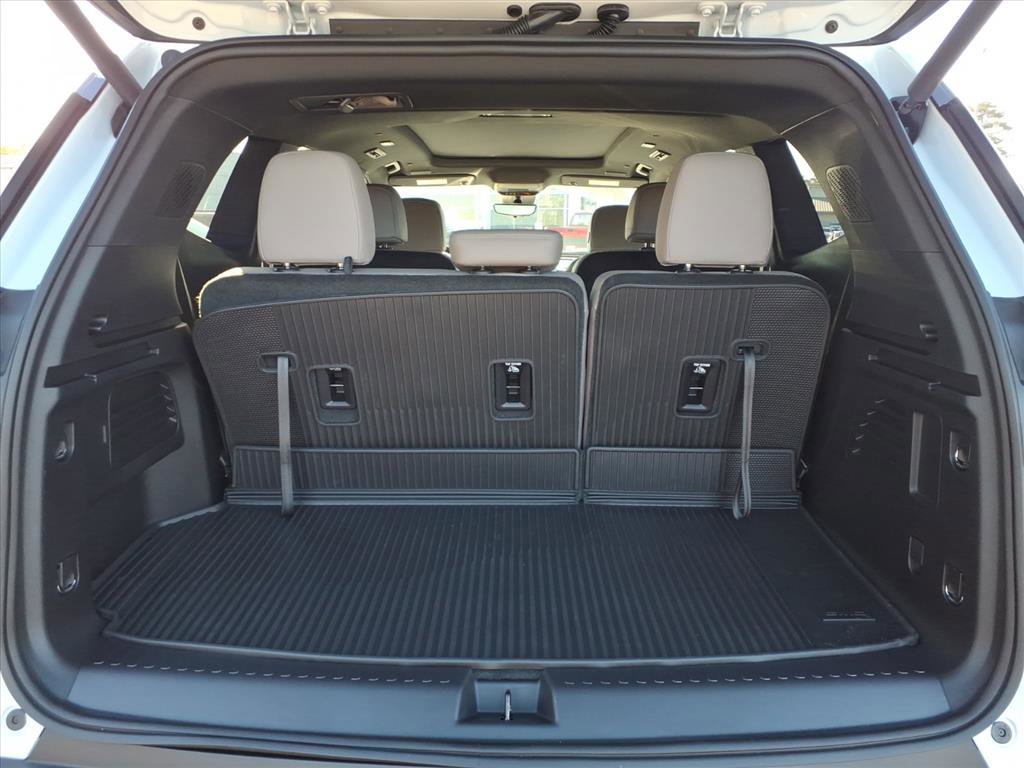New 2026 GMC Acadia Elevation w/ Elevation Premium Package FWD image 5