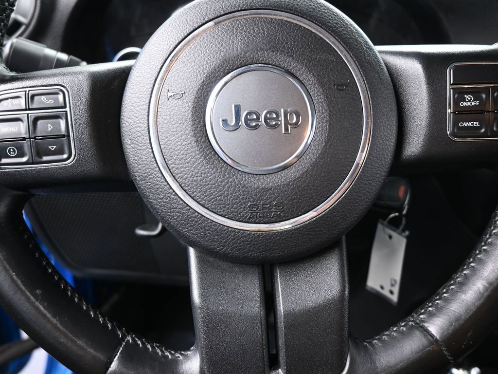 Used 2015 Jeep Wrangler Unlimited Sahara w/ Dual Top Group image 25