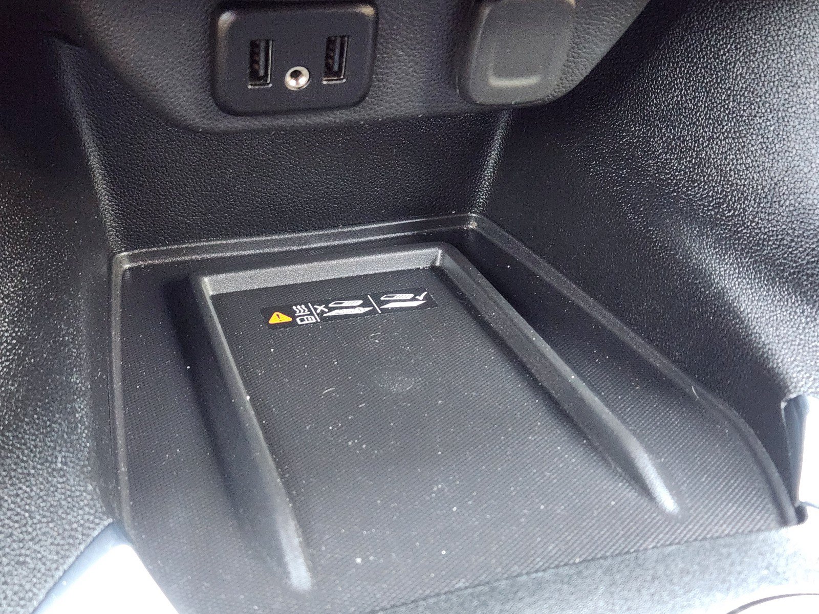 Used 2023 Chevrolet Traverse LT FWD image 17
