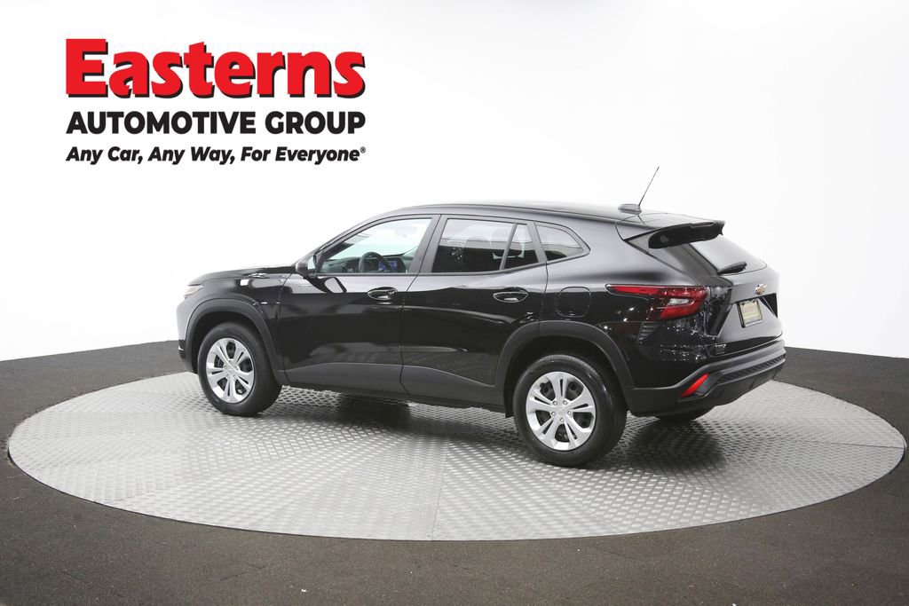 Used 2024 Chevrolet Trax LS FWD image 61
