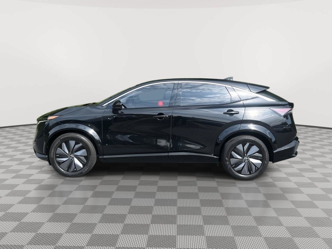 Used 2023 Nissan Ariya FWD image 8