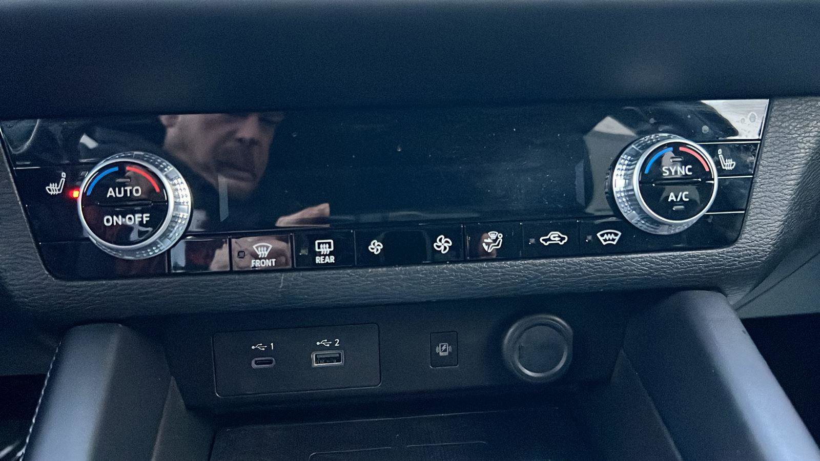 Used 2024 Mitsubishi Outlander SE image 25