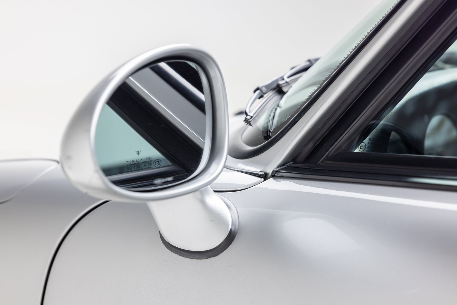 Used 1998 Porsche 911 Cabriolet image 26