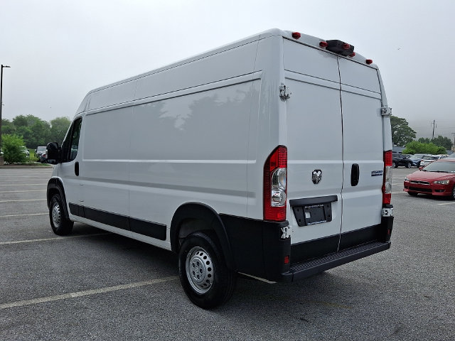 Used 2025 RAM ProMaster 2500 w/ Convenience Group FWD image 4