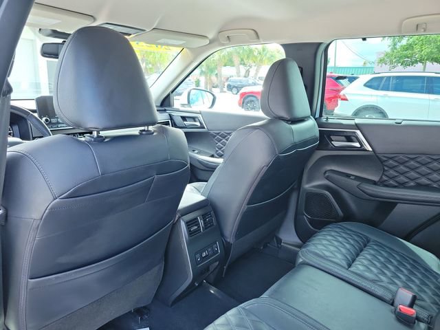 Used 2023 Mitsubishi Outlander SEL 40th Anniversary AWD/4WD image 15