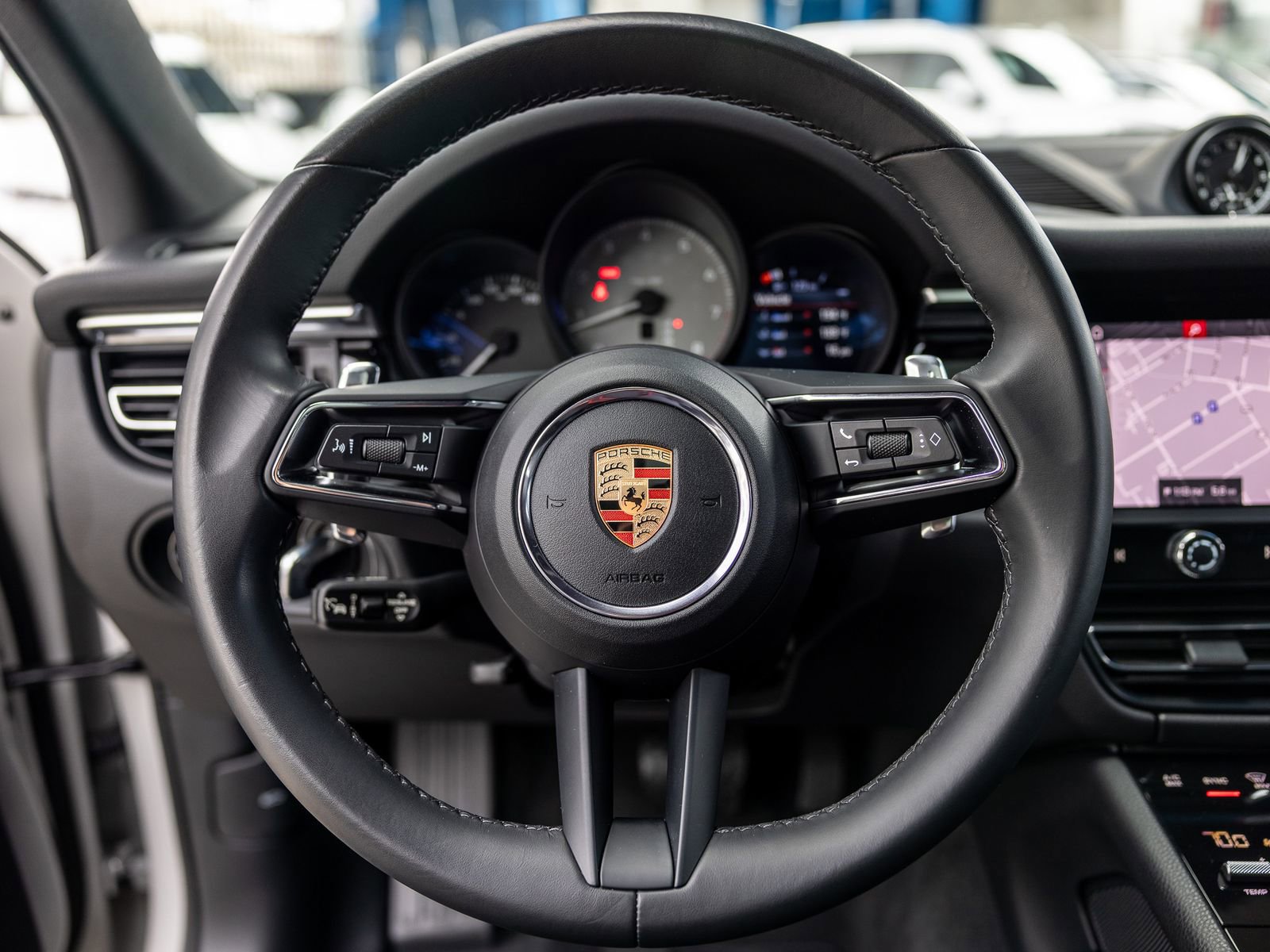 Certified 2024 Porsche Macan S image 6