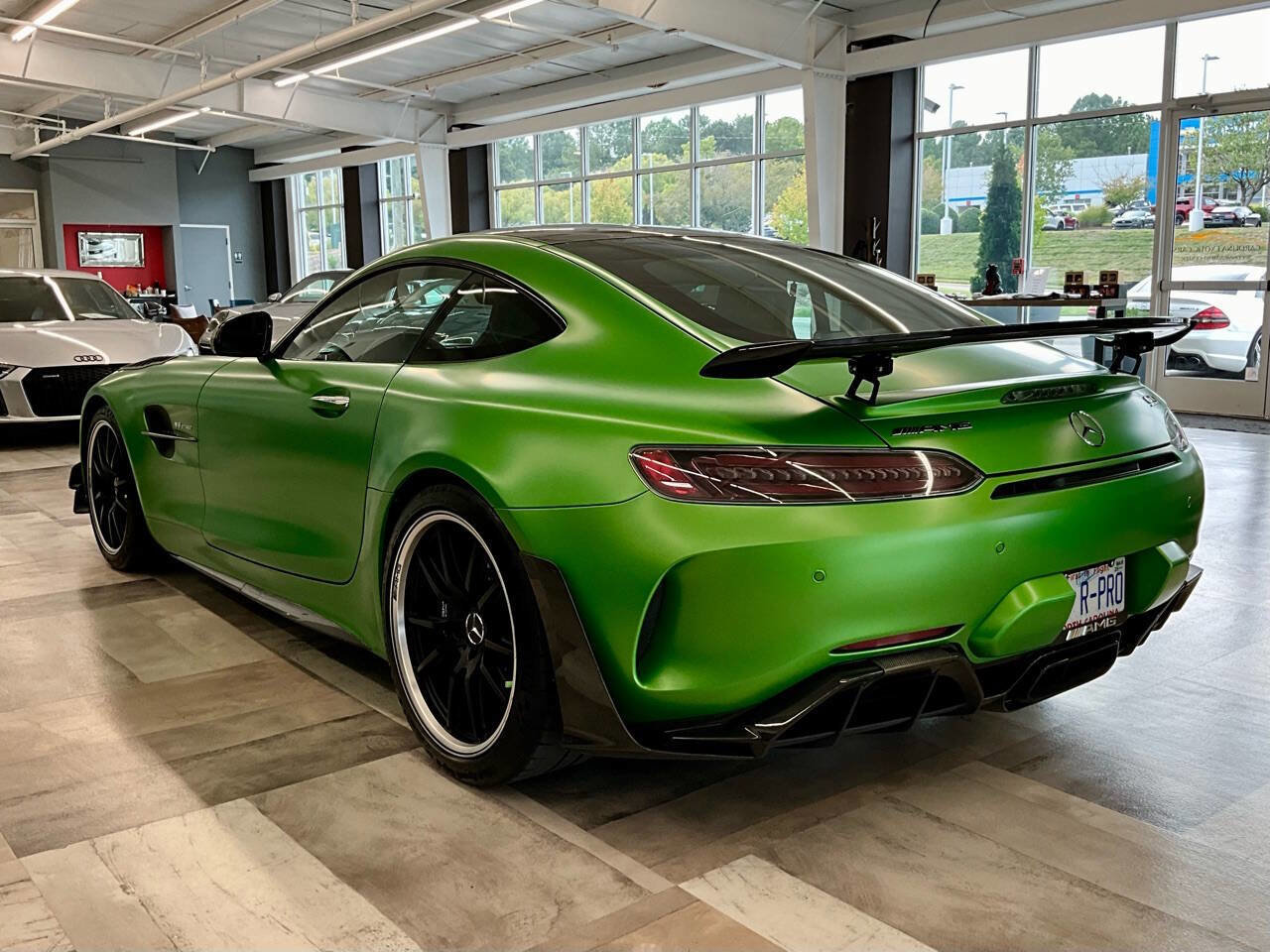 Used 2020 Mercedes-Benz AMG GT R image 15