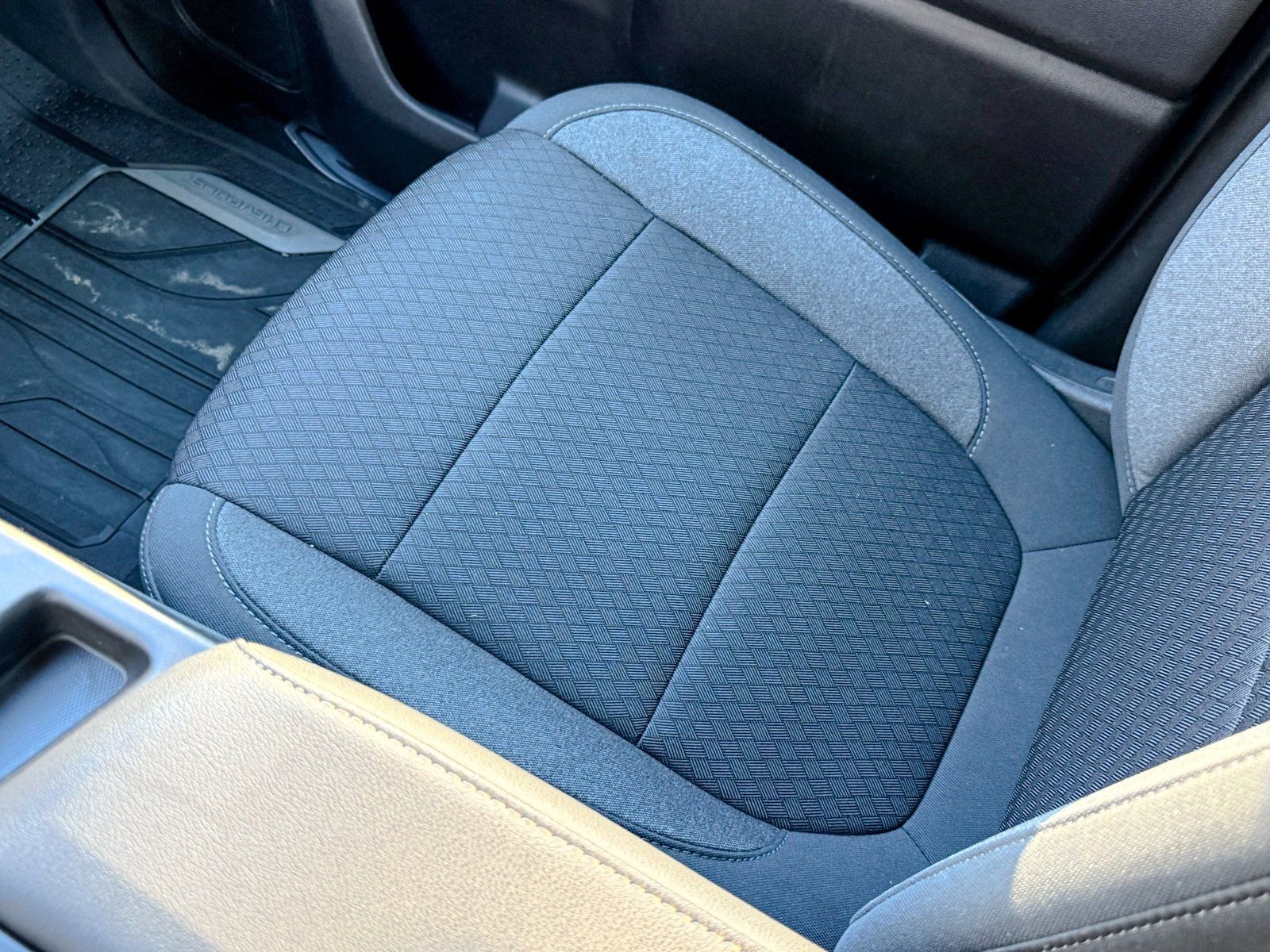 Used 2021 Chevrolet Silverado 1500 LT w/ Bed Protection Package image 32