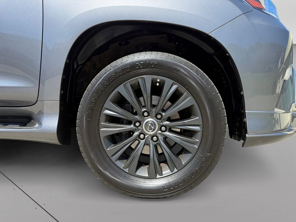 Used 2023 Lexus GX 460 Luxury w/ Sport Design Package AWD/4WD image 12