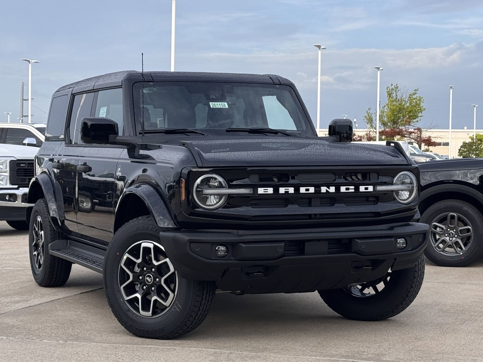 New 2026 Ford Bronco Outer Banks video 2