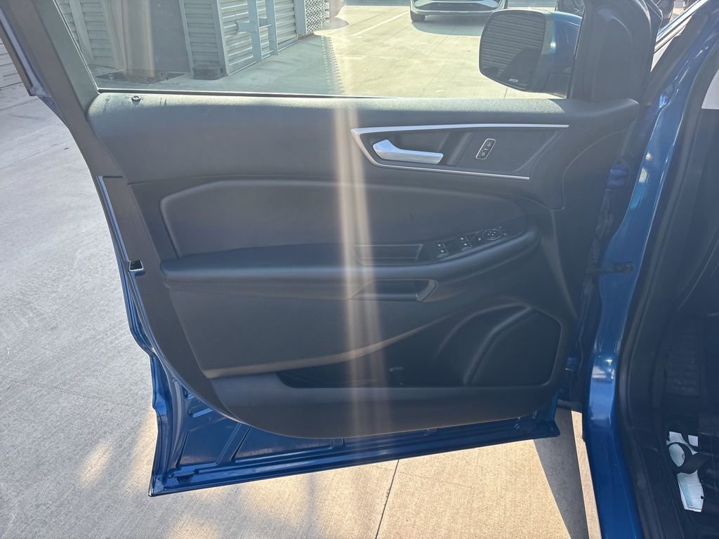 Used 2024 Ford Edge SEL image 10