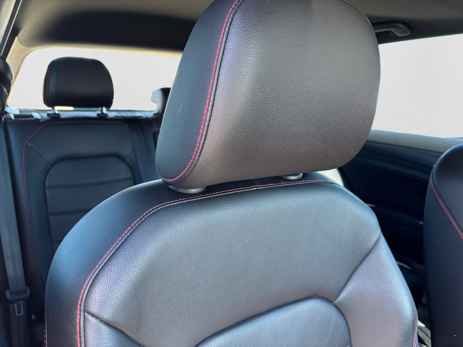 Used 2018 Volkswagen GTI SE w/ SE Leather Package FWD image 51