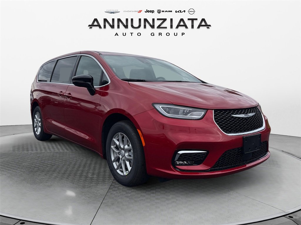 New 2026 Chrysler Pacifica Select image 7