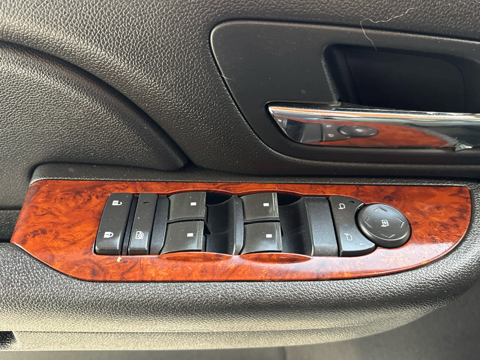 Used 2009 Chevrolet Tahoe LT image 9