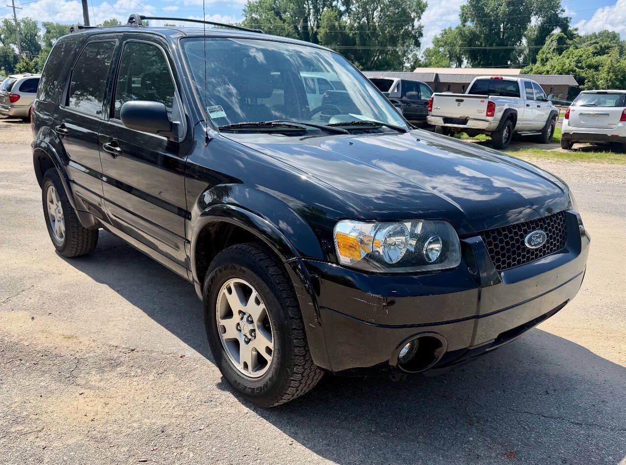 Used 2005 Ford Escape Limited FWD image 4