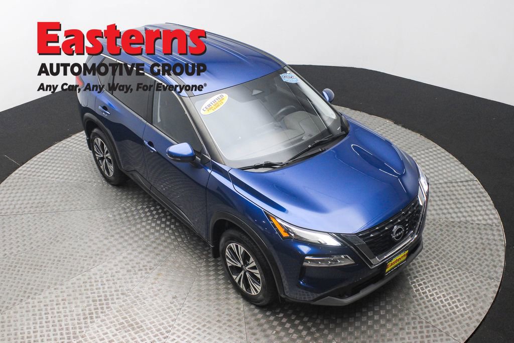 Used 2022 Nissan Rogue SV AWD/4WD image 3