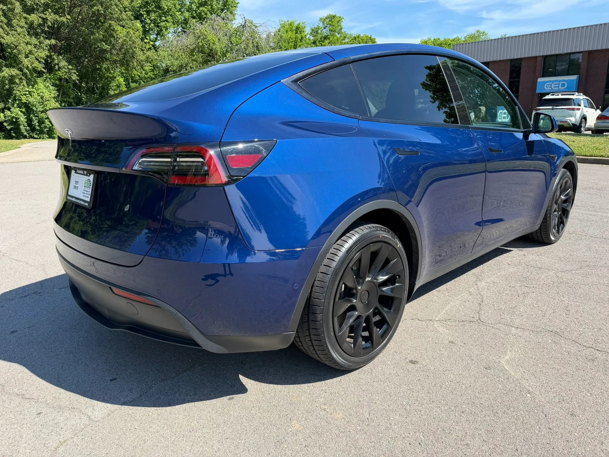 Used 2021 Tesla Model Y Long Range AWD/4WD image 6