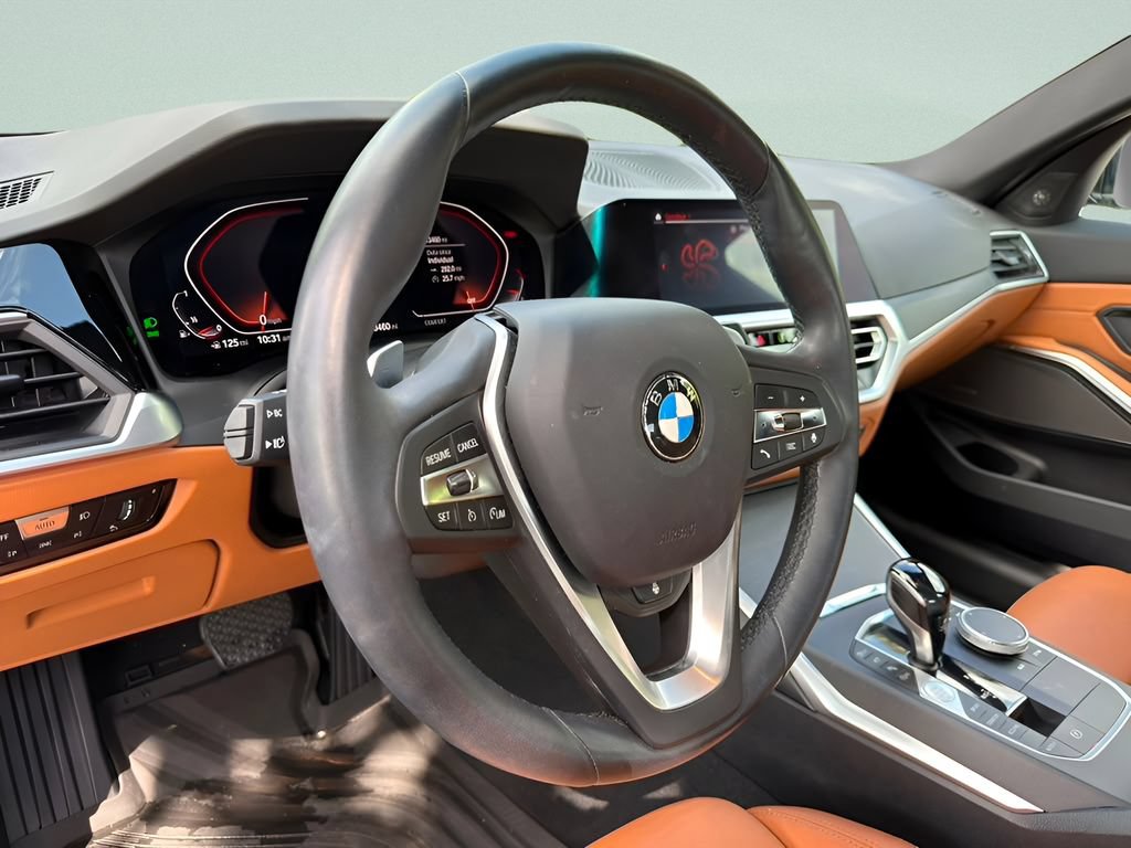 Used 2020 BMW 330i Sedan w/ Executive Package RWD image 13