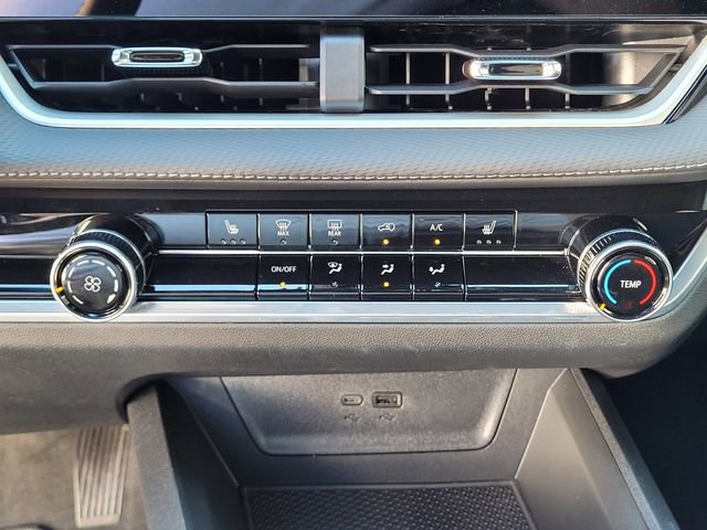 Used 2026 Chevrolet Equinox LT image 21