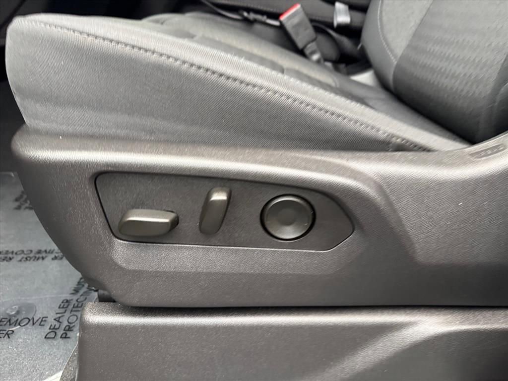 Used 2025 Chevrolet Silverado 1500 Custom AWD/4WD image 15