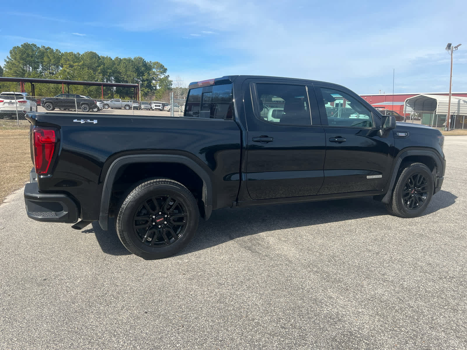 Used 2023 GMC Sierra 1500 Elevation w/ Preferred Package image 8
