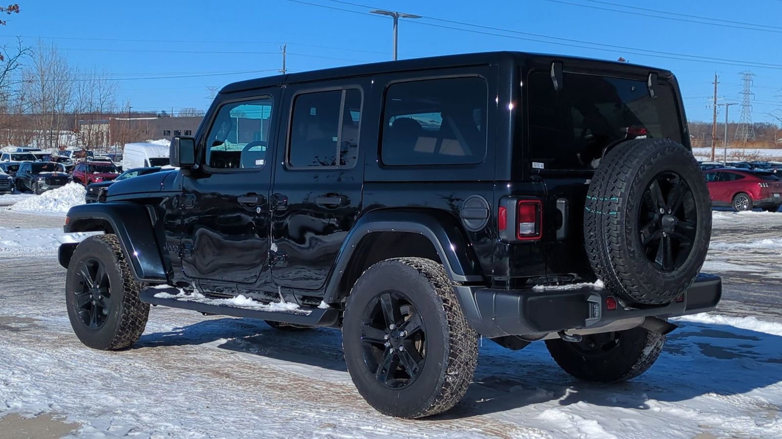 Used 2021 Jeep Wrangler Unlimited Sahara image 3