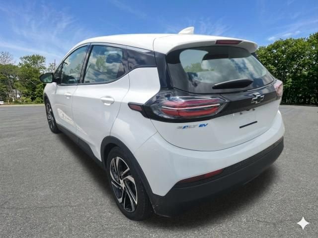 Used 2023 Chevrolet Bolt LT w/ Infotainment Package FWD image 6