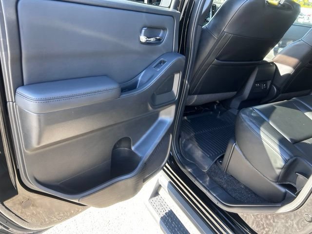 Used 2022 Nissan Frontier PRO-4X w/ Pro-4X Premium Package AWD/4WD image 17