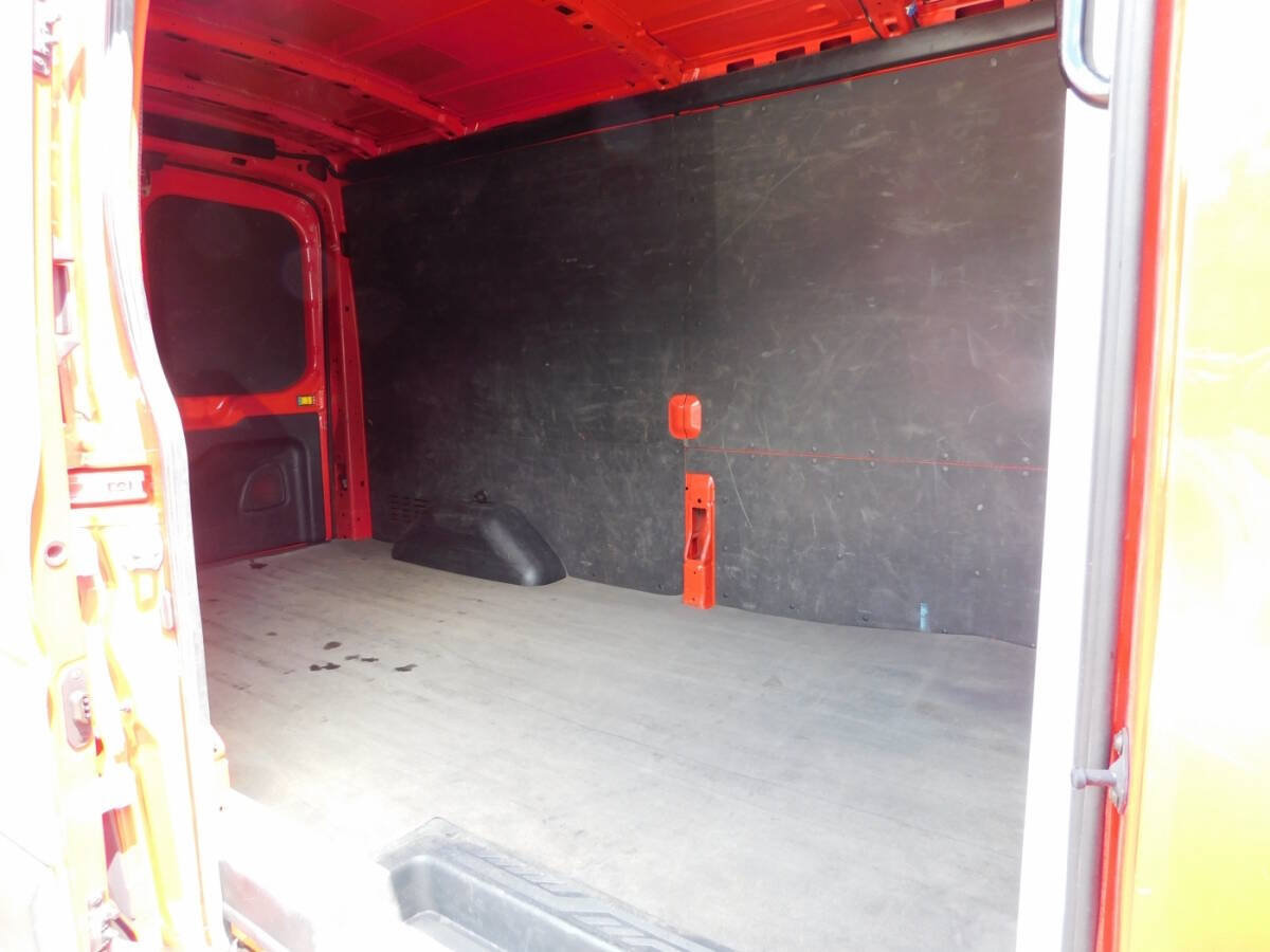 Used 2021 Ford Transit 250 Medium Roof RWD image 7