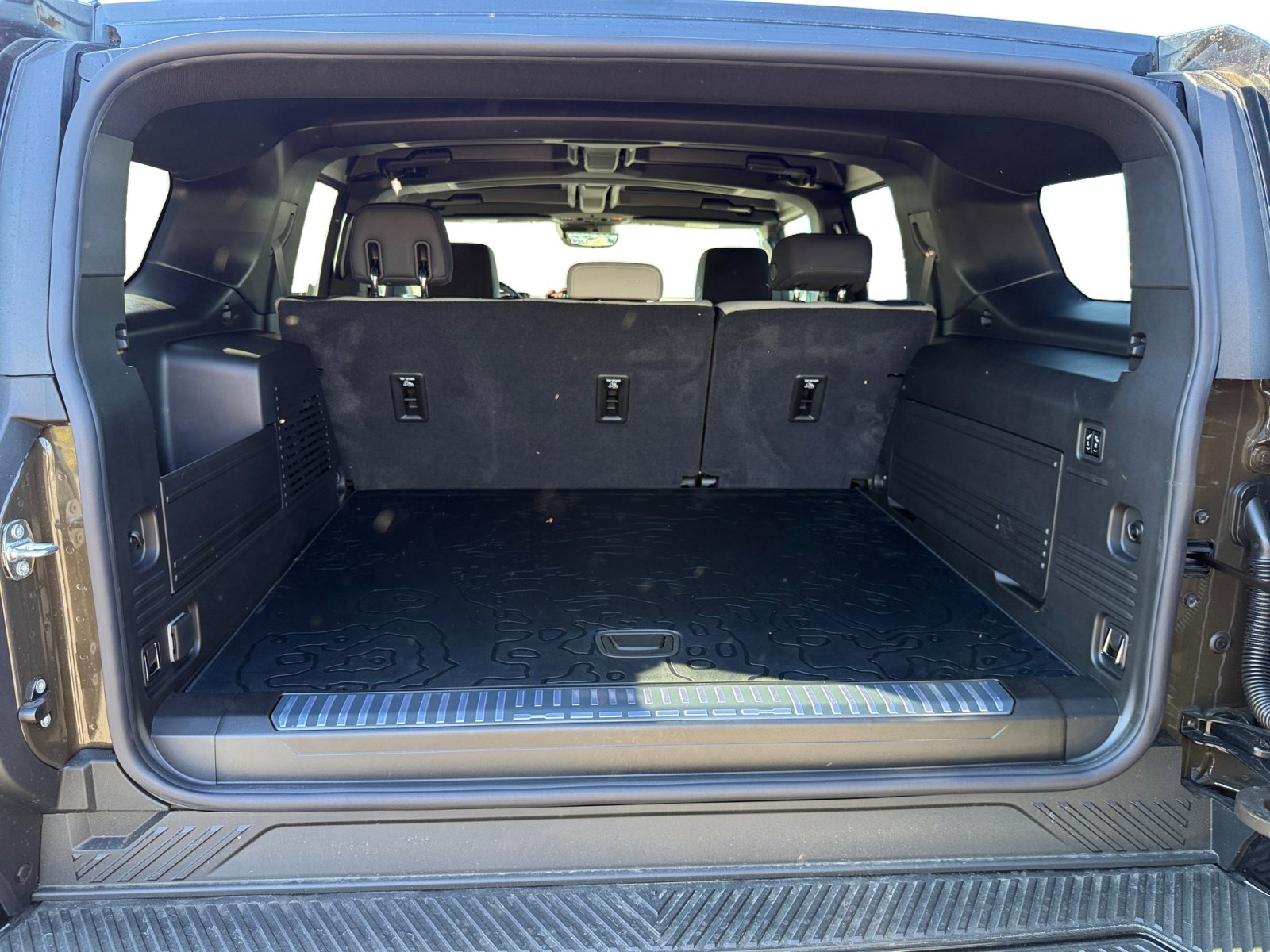 New 2026 GMC Hummer EV SUV image 17