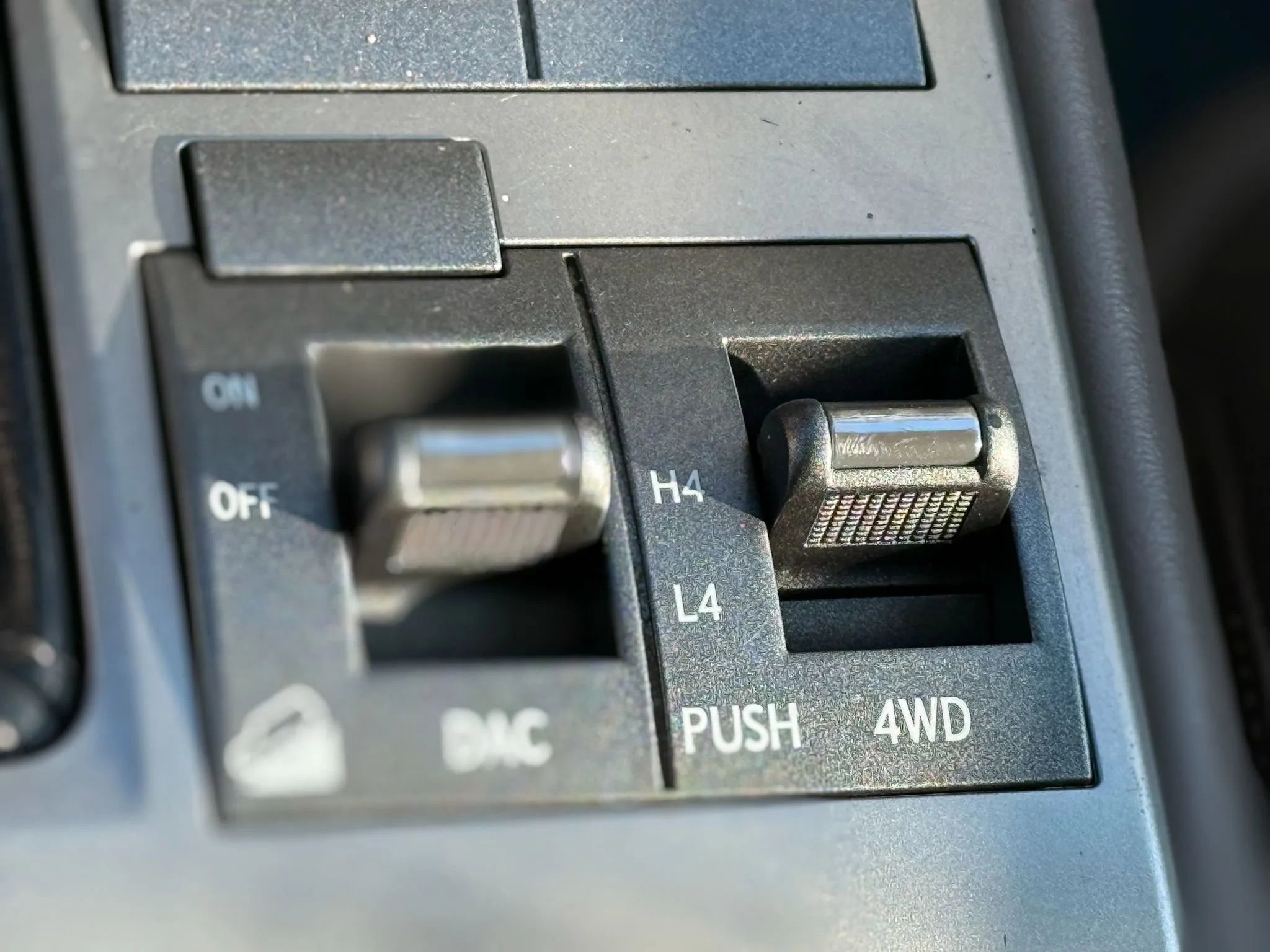 Used 2011 Lexus GX 460 image 21