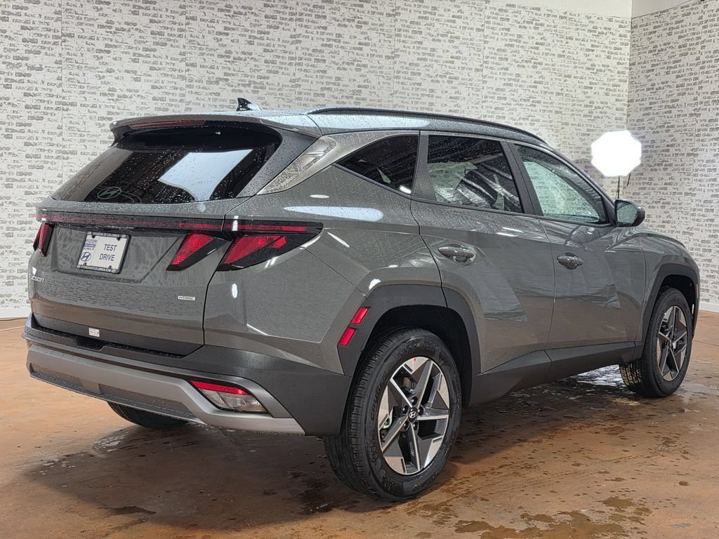 New 2026 Hyundai Tucson SEL Plus FWD image 3