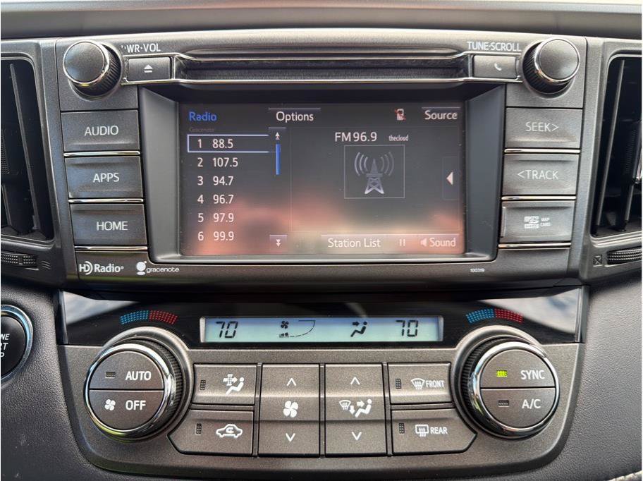 Used 2015 Toyota RAV4 Limited AWD/4WD image 20