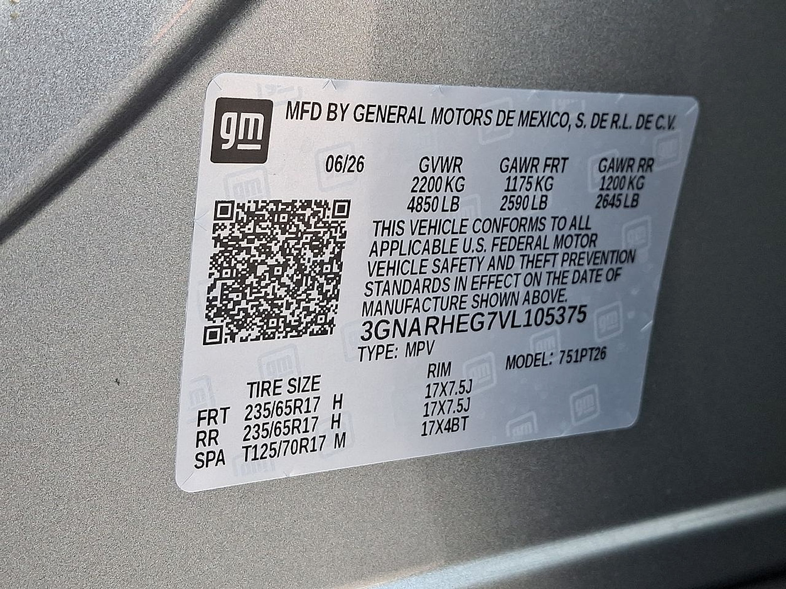 New 2027 Chevrolet Equinox LT w/ LPO, Floor Liner Package FWD image 18
