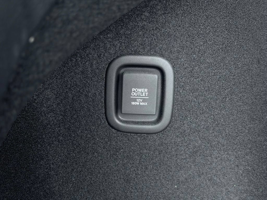 Used 2025 Honda Passport EX-L image 12
