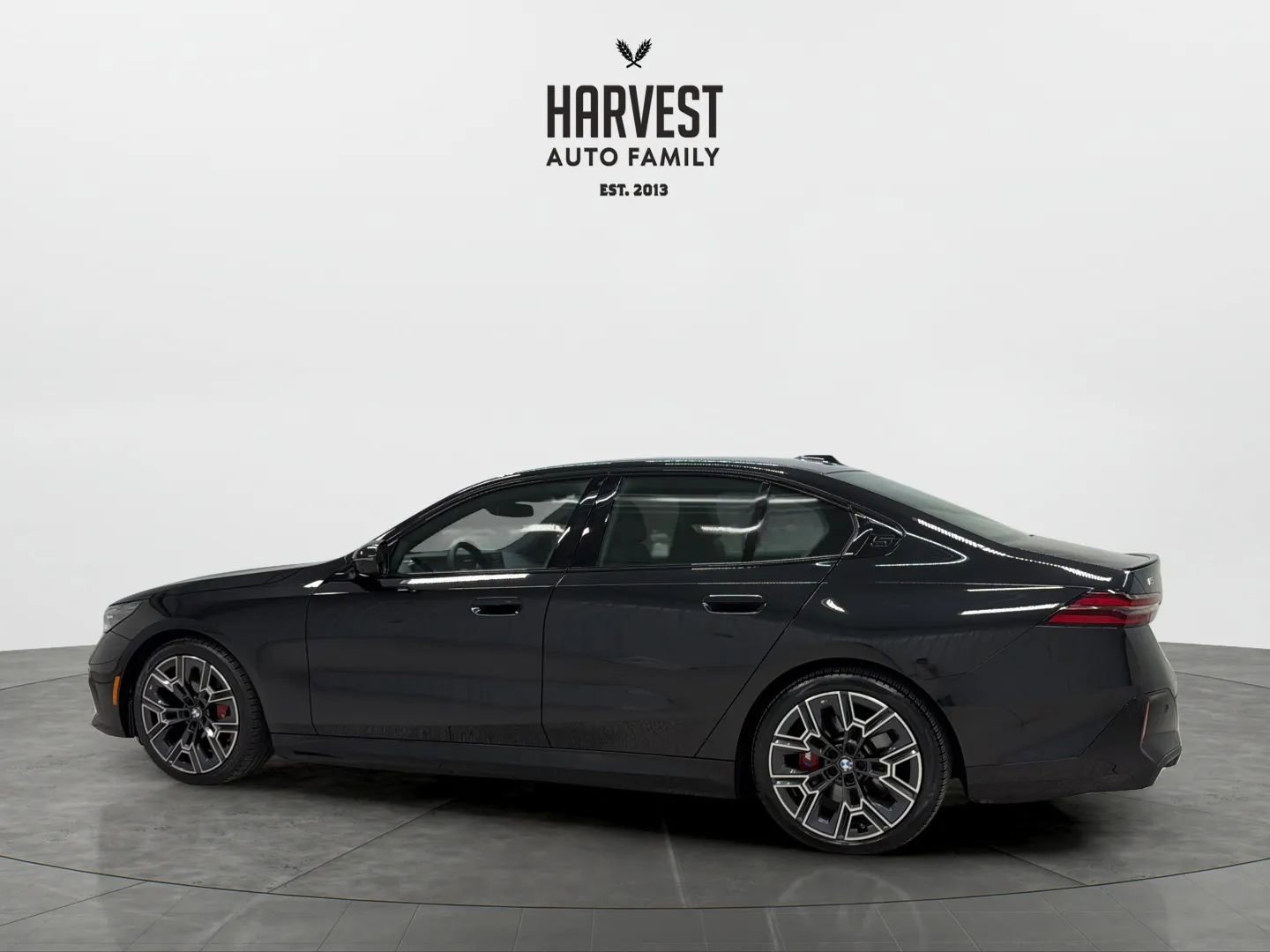 Used 2026 BMW i5 eDrive40 w/ M Sport Package AWD/4WD image 3