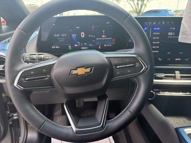Used 2024 Chevrolet Equinox EV LT FWD image 23