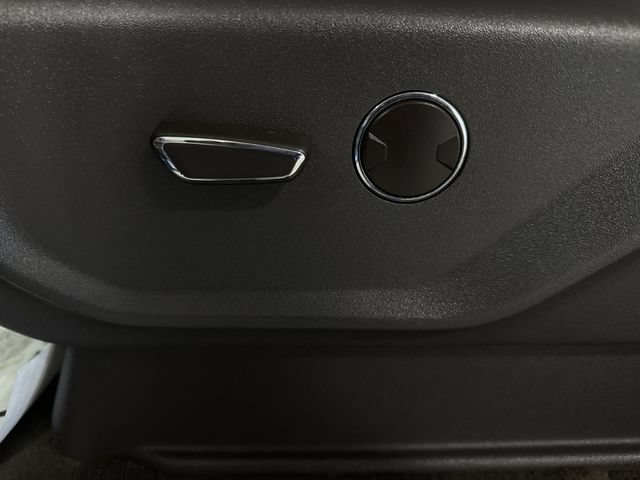 Used 2019 Ford Expedition XLT AWD/4WD image 23