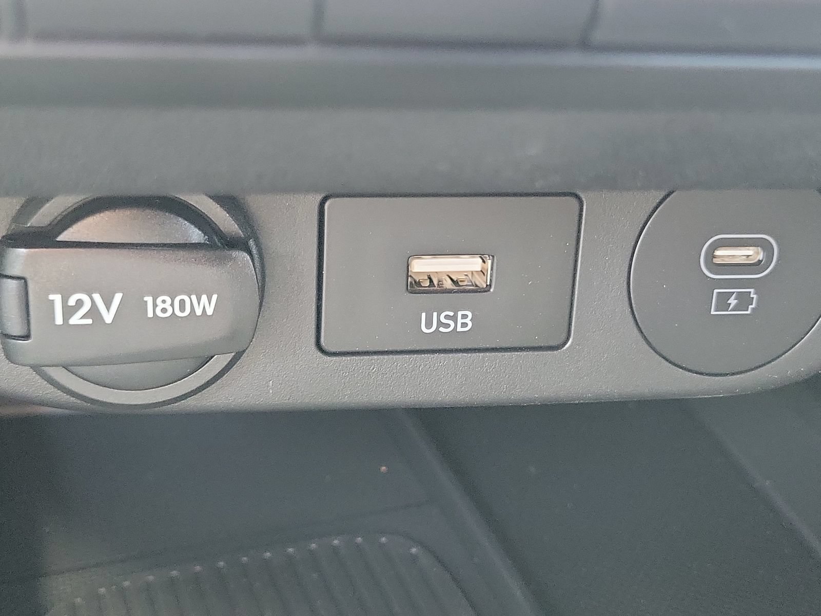 New 2026 Hyundai Elantra SEL Sport FWD image 14